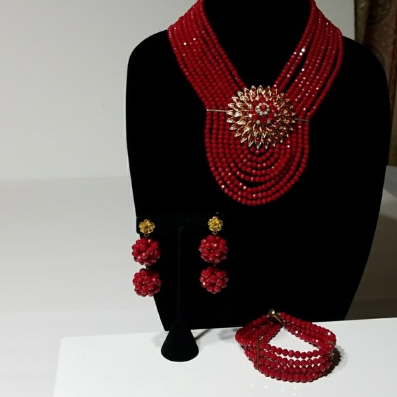 Red 3 piece Jewelry ( necklace,bracelet & earrings - Picture 5 of 8